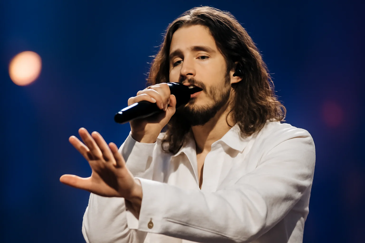 Descoperă-l pe JJ, artistul care a adus Austriei triumful la Eurovision pentru a treia oară
