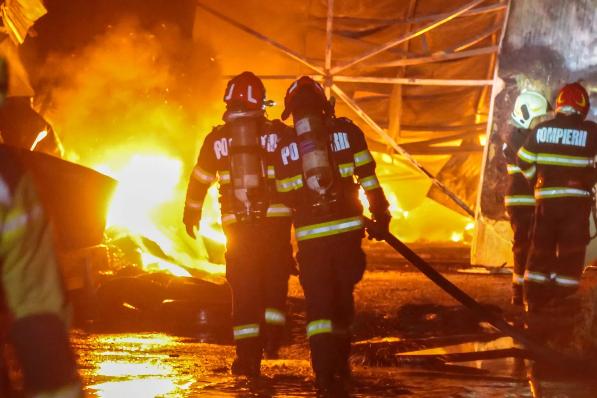 ISU B-IF: 356 de misiuni în 48 de ore. Accident pe Iuliu Maniu, un rănit